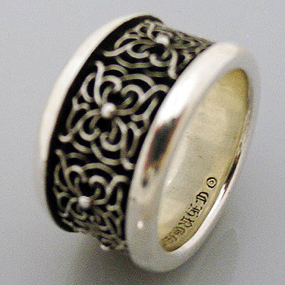 Chrome Heartsレプリカ クロムハーツ【Chrome Hearts】ワイドケルティックバンドリング Wide Celtic Band Ring